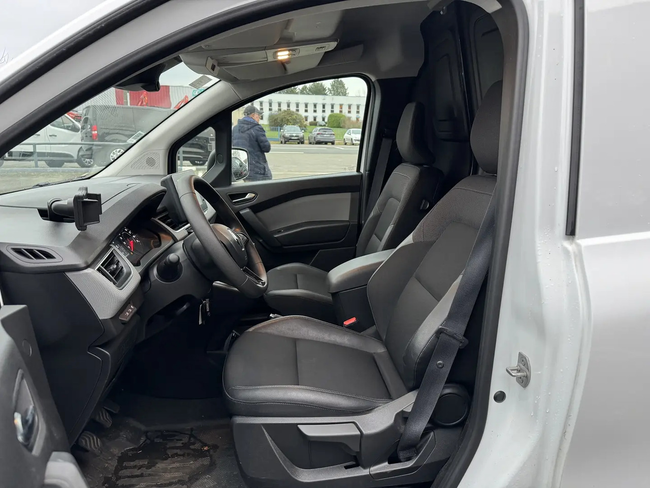 Renault Express 1.5 BLUE DCI 95CH CONFORT 22 - Суцільнометалевий фургон: фото 5 Renault Express 1.5 BLUE DCI 95CH CONFORT 22 - Суцільнометалевий фургон: фото 5