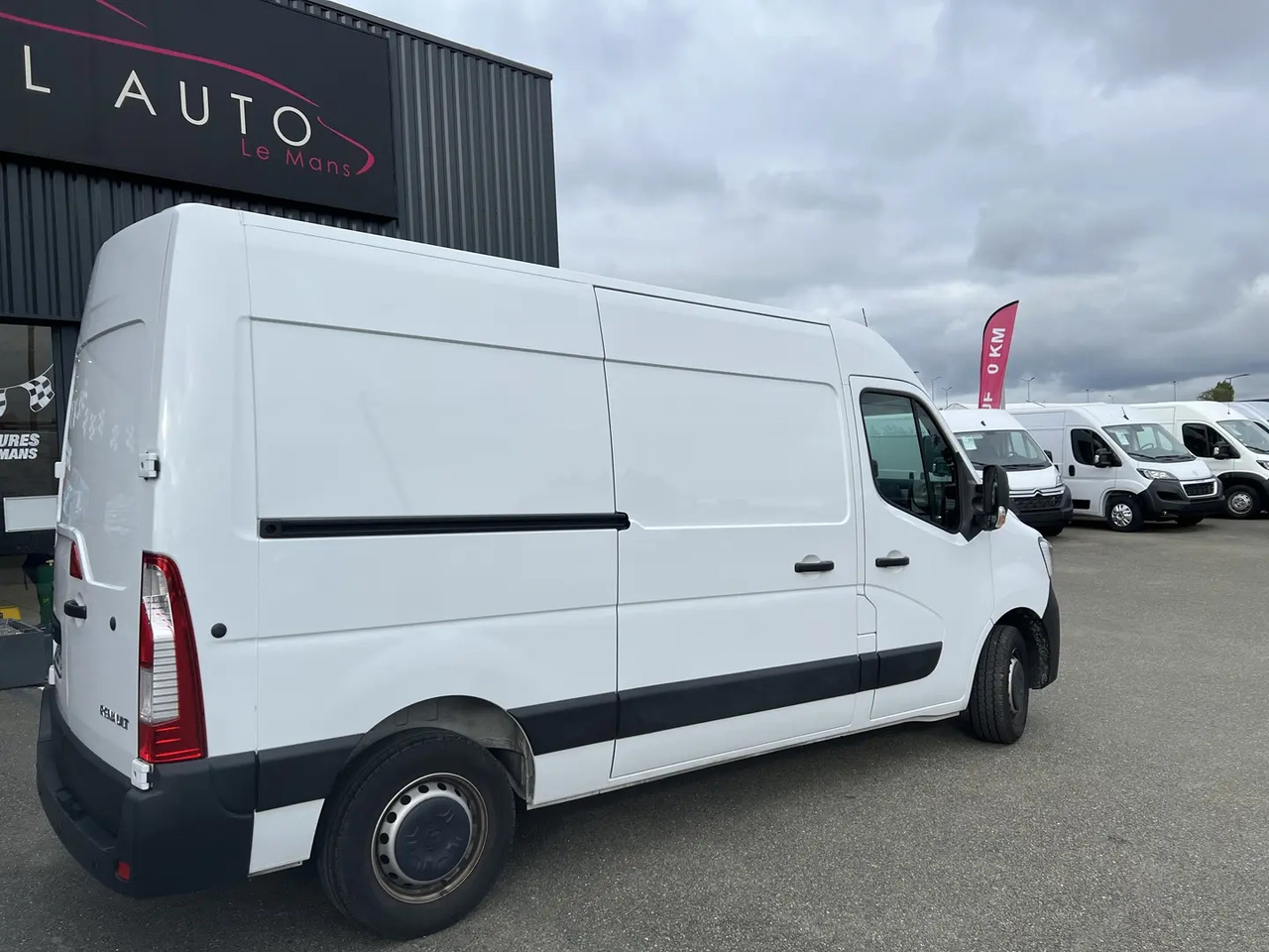 Суцільнометалевий фургон Renault Master F3300 L2H2 2.3 DCI 135CH CONFORT EURO6: фото 6