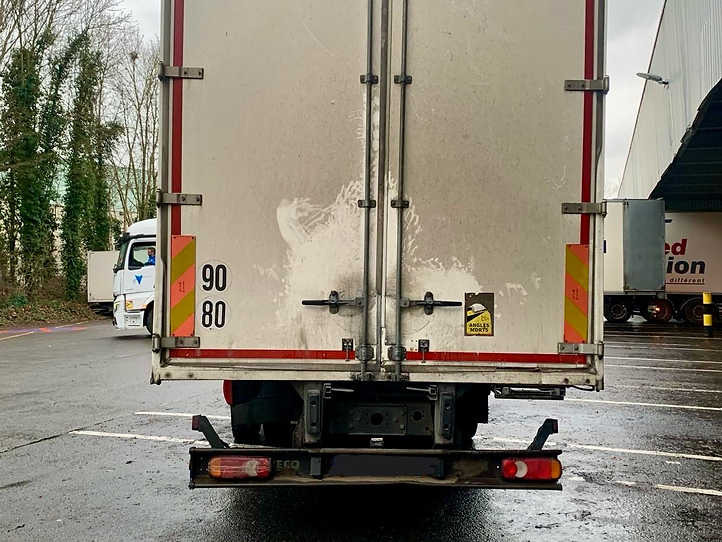 Iveco Eurocargo 120el22 - Вантажівка з закритим кузовом: фото 4 Iveco Eurocargo 120el22 - Вантажівка з закритим кузовом: фото 4