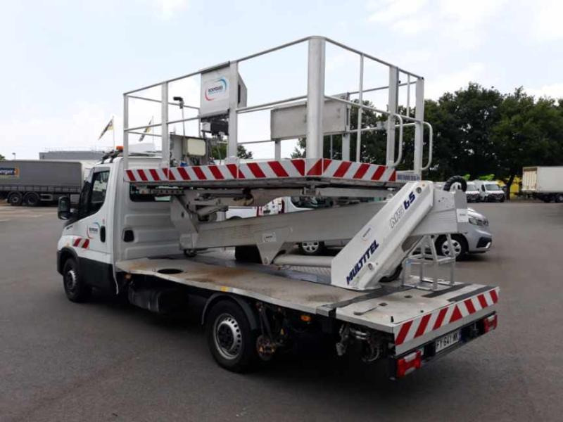 Iveco Daily 35S14 Plateau Nacelle 6m50 Spécial tunnel - Автовишка: фото 3 Iveco Daily 35S14 Plateau Nacelle 6m50 Spécial tunnel - Автовишка: фото 3