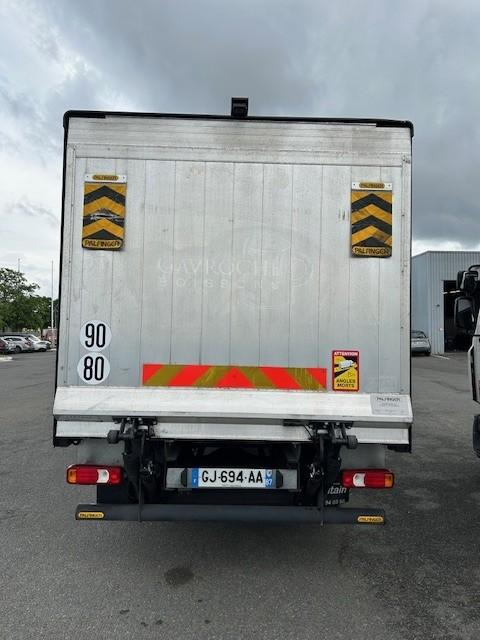 Iveco Daily 70C16 Plateau Brasseur Rideaux coulissant Hayon rabattable - Тентований фургон: фото 3 Iveco Daily 70C16 Plateau Brasseur Rideaux coulissant Hayon rabattable - Тентований фургон: фото 3