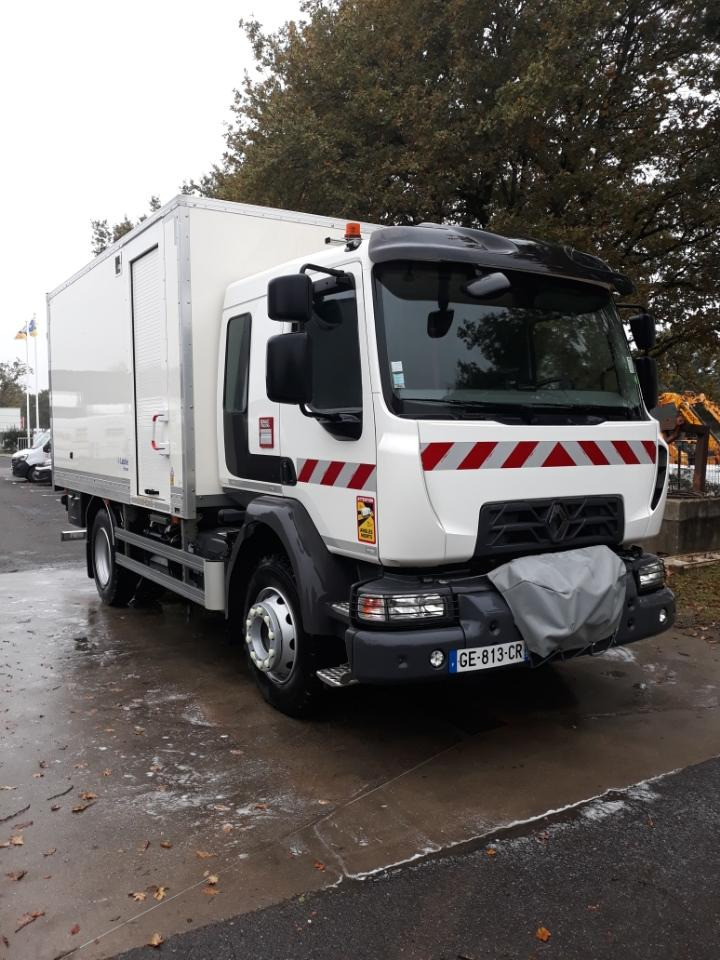 Renault D 13 HIGH K P4X2 280CV Double cabine 6 places - Вантажівка з закритим кузовом: фото 2 Renault D 13 HIGH K P4X2 280CV Double cabine 6 places - Вантажівка з закритим кузовом: фото 2