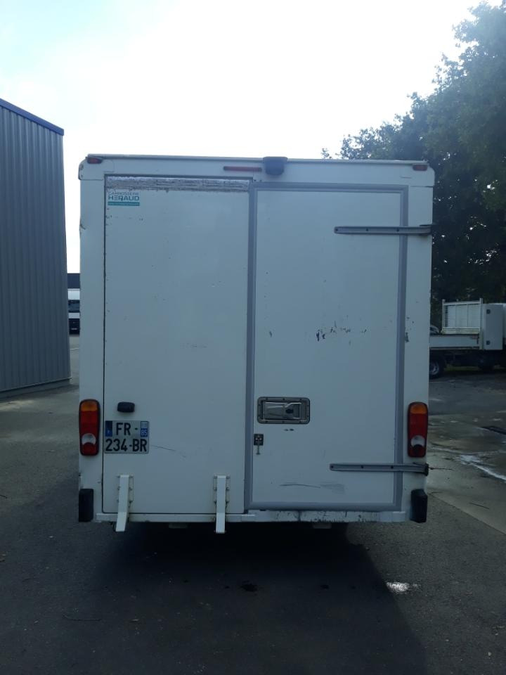 Renault Master 145.35 PC Caisse Blanchisserie - Фургон з закритим кузовом: фото 5 Renault Master 145.35 PC Caisse Blanchisserie - Фургон з закритим кузовом: фото 5