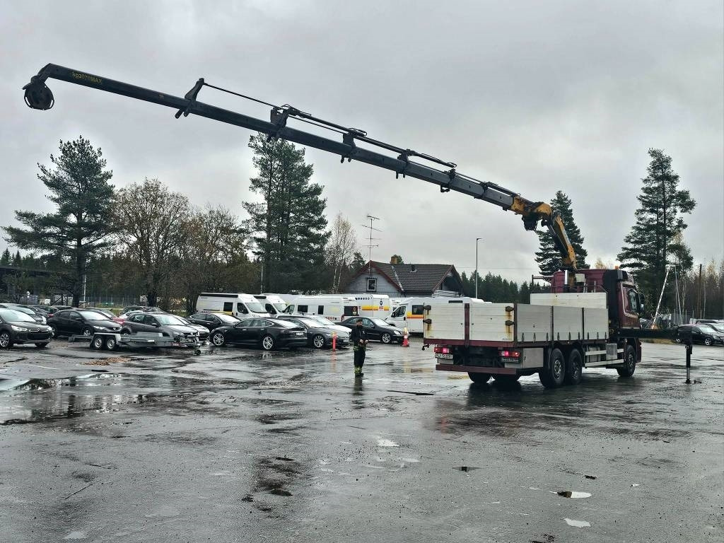 Mercedes-Benz Actros 2544 - Вантажівка з маніпулятором: фото 4 Mercedes-Benz Actros 2544 - Вантажівка з маніпулятором: фото 4