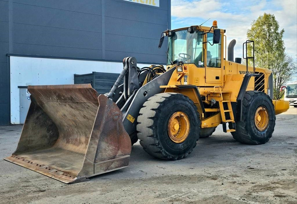 Volvo L 180 E - Колісний навантажувач: фото 2 Volvo L 180 E - Колісний навантажувач: фото 2