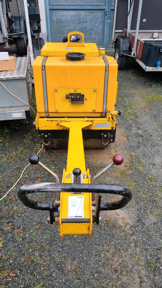 DVH 701 Weber Walze Glattmantel Walze Rüttelwalze Dublex Vibrationswalze Rüttelplatte Strassenwalze Plattenverdichter DVH 603 - Міні коток: фото 4 DVH 701 Weber Walze Glattmantel Walze Rüttelwalze Dublex Vibrationswalze Rüttelplatte Strassenwalze Plattenverdichter DVH 603 - Міні коток: фото 4