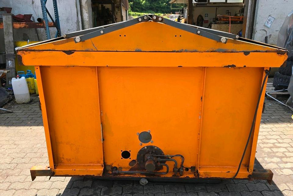 Epoke SH3101 Salzstreuer 1,6m3 Salzsilo passend für Fendt Xylon JCB Fasttrac Multicar Unimog Winterdienst Aufbaustreuer Streuautomat Schmidt Küpper-Weisser - Розкидач піску і cолі: фото 4 Epoke SH3101 Salzstreuer 1,6m3 Salzsilo passend für Fendt Xylon JCB Fasttrac Multicar Unimog Winterdienst Aufbaustreuer Streuautomat Schmidt Küpper-Weisser - Розкидач піску і cолі: фото 4