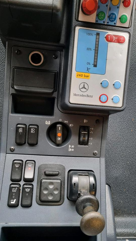 Комунальна/ Спеціальна техніка Unimog 405 U500 2013 6500 Stunden Hydrostat Variopilot Mercedes Benz U 500 400 300 318 423b430 530: фото 19