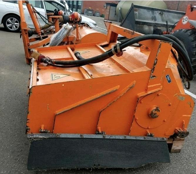 Mulag HSK 1200 Heckenschneidkopf für Mähausleger Böschungsmäher Böschungsmulcher SB MFK FME MKM Dücker Mulchkopf Forstmulcher 400 500 600 700 800 MHU - Косарка-подрібнювач: фото 5 Mulag HSK 1200 Heckenschneidkopf für Mähausleger Böschungsmäher Böschungsmulcher SB MFK FME MKM Dücker Mulchkopf Forstmulcher 400 500 600 700 800 MHU - Косарка-подрібнювач: фото 5