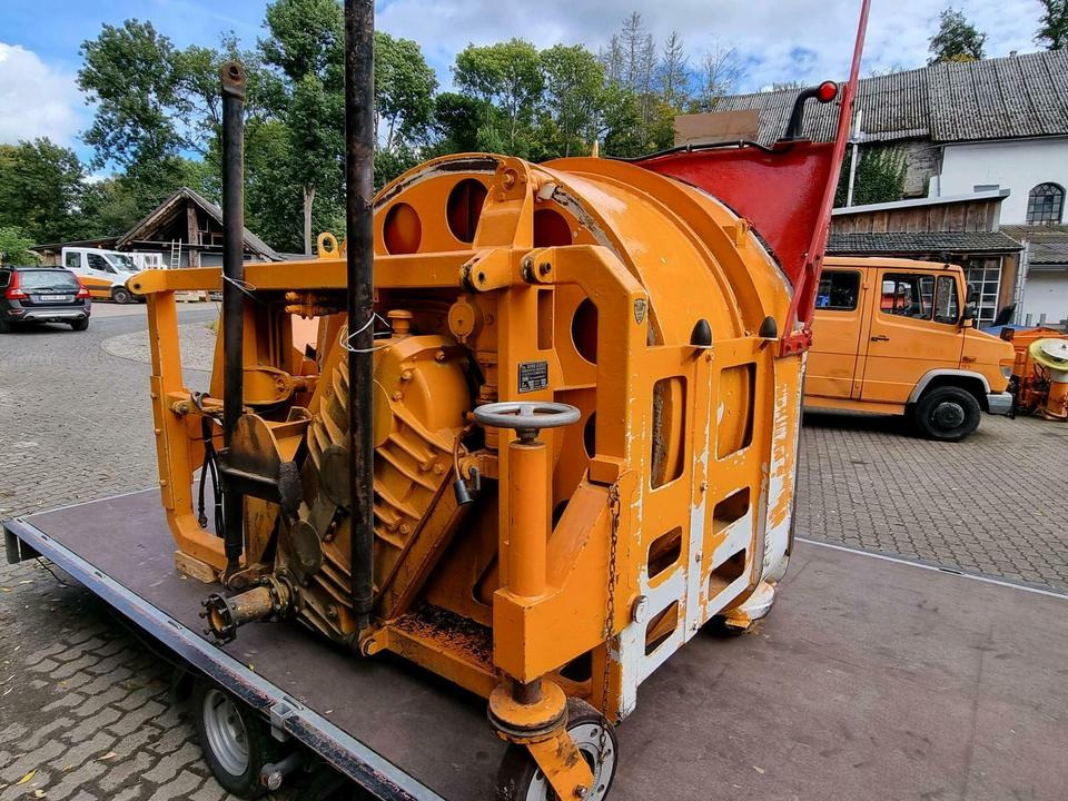 Schmidt Schneefräse Schneeschleuder für Unimog Traktor Beilhack - Роторний снігоочисник: фото 4 Schmidt Schneefräse Schneeschleuder für Unimog Traktor Beilhack - Роторний снігоочисник: фото 4