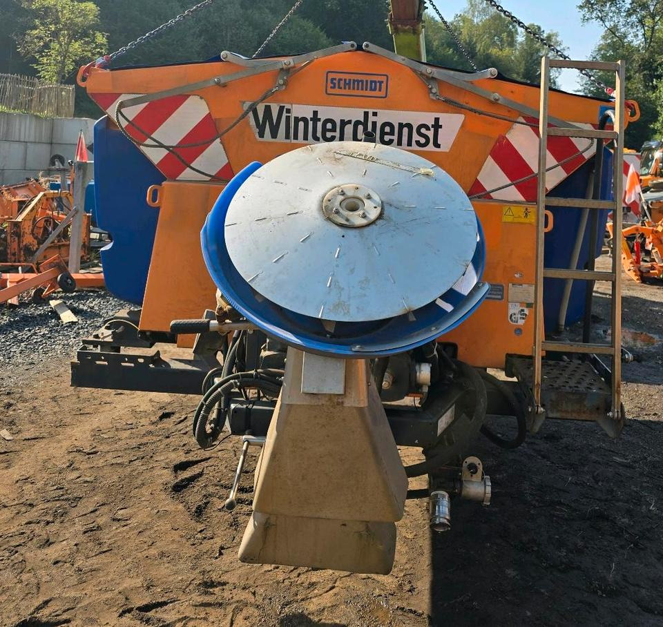 Schmidt Stratos Salzstreuer S44 4,4m3 für Unimog 405 U500 527 530 535 Aufbaustreuautomat Salzsilo Winterdienst Küpper-Weisser Epoke - Розкидач піску і cолі: фото 5 Schmidt Stratos Salzstreuer S44 4,4m3 für Unimog 405 U500 527 530 535 Aufbaustreuautomat Salzsilo Winterdienst Küpper-Weisser Epoke - Розкидач піску і cолі: фото 5