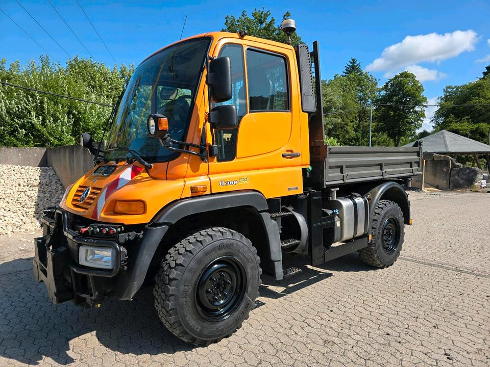 Unimog 405/10 U300 Bluetec 5 Mercedes-Benz U 300 290 400 500 UGE UGN Jotha Absetzkipper Absetzer - Снігоприбиральна машина: фото 1 Unimog 405/10 U300 Bluetec 5 Mercedes-Benz U 300 290 400 500 UGE UGN Jotha Absetzkipper Absetzer - Снігоприбиральна машина: фото 1