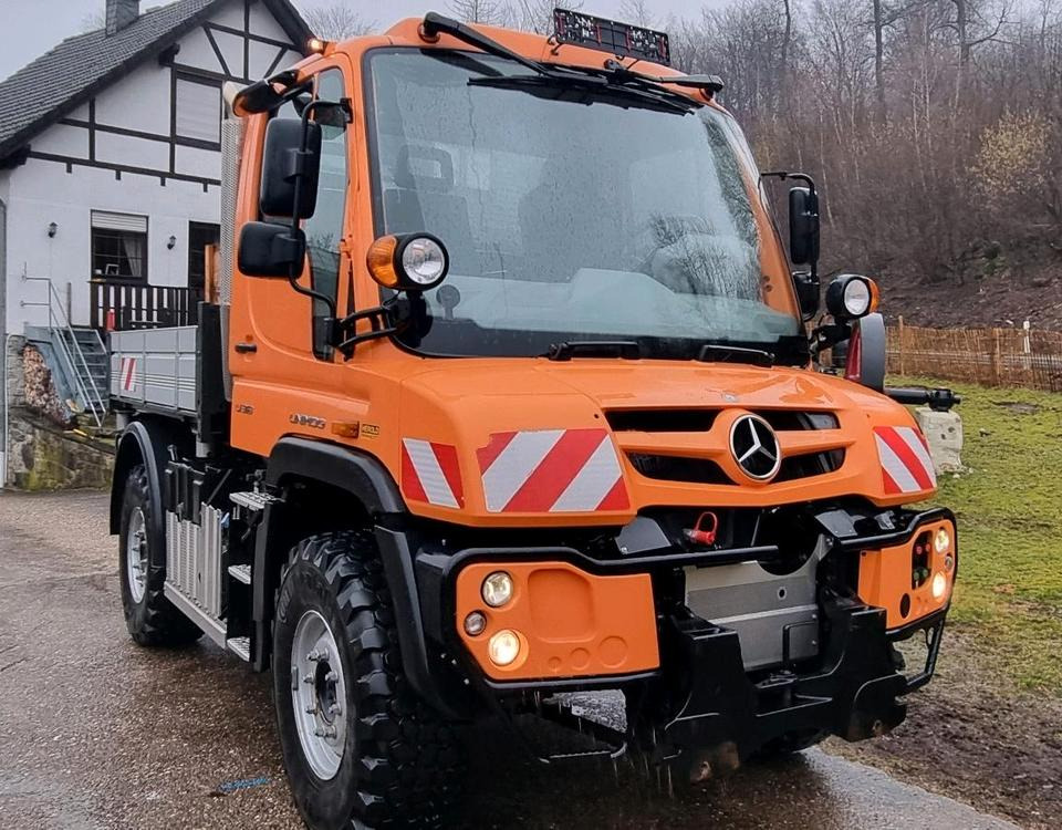 Unimog 405 U318 EAS 640-Betriebsstunden Mercedes-Benz 318 323 327 Automatik Euro6 - Бортова вантажівка/ Платформа, Комунальна/ Спеціальна техніка: фото 1 Unimog 405 U318 EAS 640-Betriebsstunden Mercedes-Benz 318 323 327 Automatik Euro6 - Бортова вантажівка/ Платформа, Комунальна/ Спеціальна техніка: фото 1