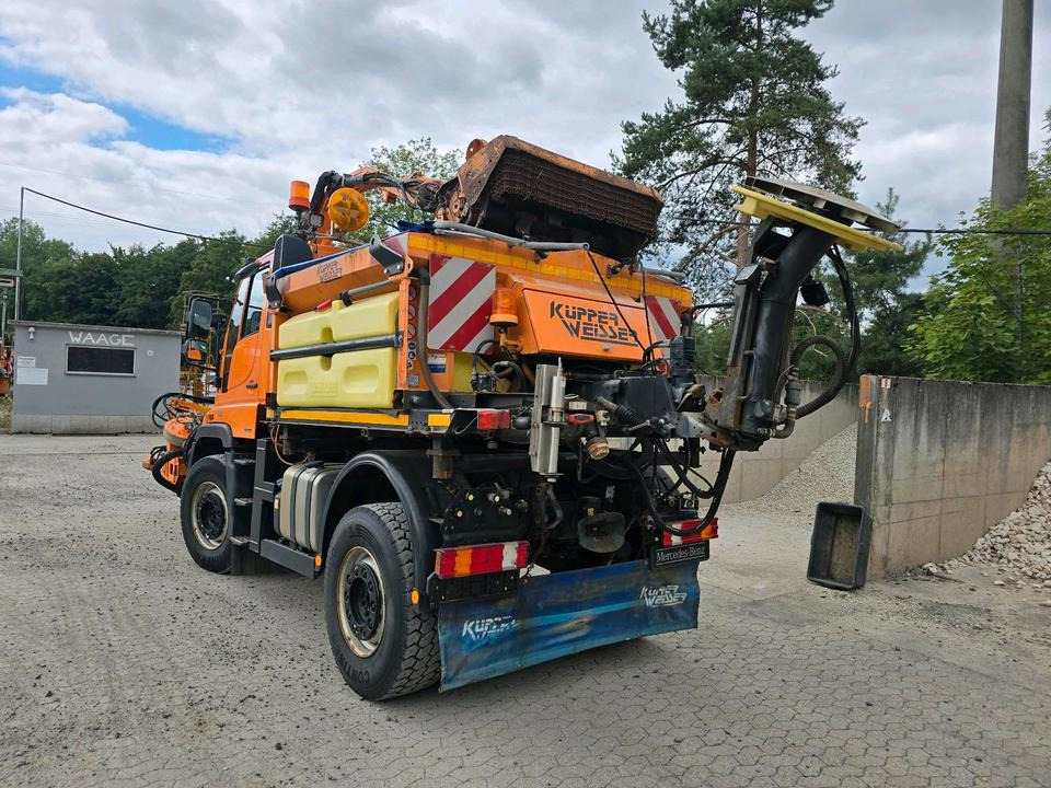 Unimog U400 2013 405/10 405/12 NKS-Z-UGN-43K Bluetec 5 Mercedes-Benz UGE UGN Mulag MKM700 Mähausleger Böschungsmäher Böschungsmulcher Küpper-Weisser IMS Salzstreuer - Снігоприбиральна машина: фото 4 Unimog U400 2013 405/10 405/12 NKS-Z-UGN-43K Bluetec 5 Mercedes-Benz UGE UGN Mulag MKM700 Mähausleger Böschungsmäher Böschungsmulcher Küpper-Weisser IMS Salzstreuer - Снігоприбиральна машина: фото 4