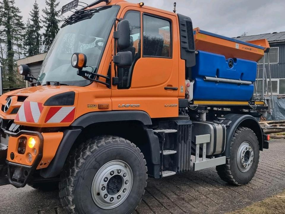 Zu vermieten Unimog 405 U423 Winterdienst Schmidt Salzstreuer 423 429 430 Mercedes Benz 318 527 Vermietung - Снігоприбиральна машина: фото 2 Zu vermieten Unimog 405 U423 Winterdienst Schmidt Salzstreuer 423 429 430 Mercedes Benz 318 527 Vermietung - Снігоприбиральна машина: фото 2