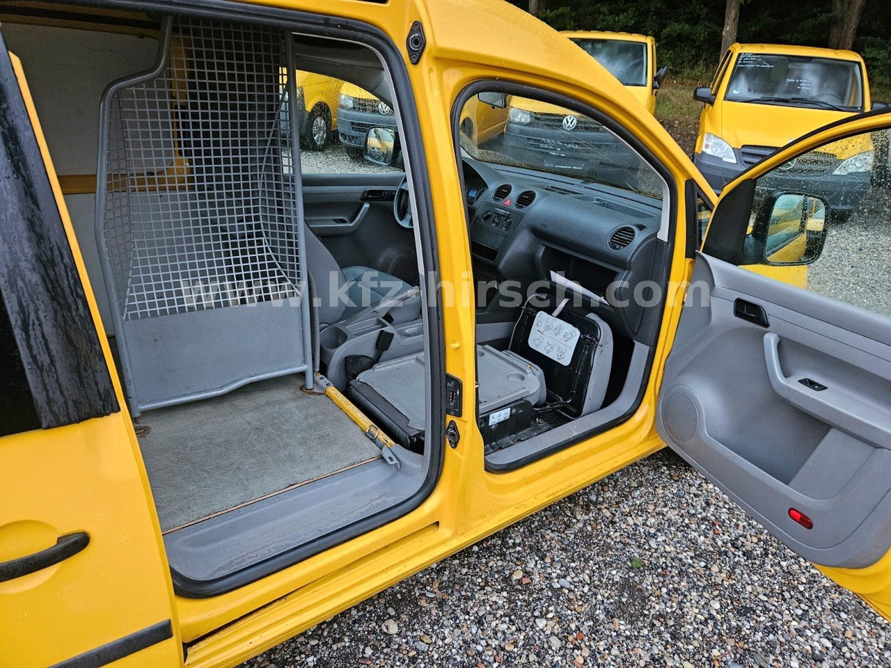 Volkswagen Caddy 2.0 SDI*1.Hand*2-Sitzer*2xSchiebetüre - Пасажирський фургон: фото 4 Volkswagen Caddy 2.0 SDI*1.Hand*2-Sitzer*2xSchiebetüre - Пасажирський фургон: фото 4