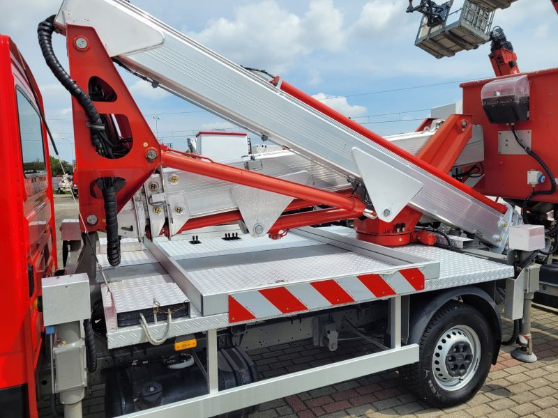Iveco Daily 35S12 podnośnik koszowy 21 m Multitel MX210 - Автовишка: фото 4 Iveco Daily 35S12 podnośnik koszowy 21 m Multitel MX210 - Автовишка: фото 4