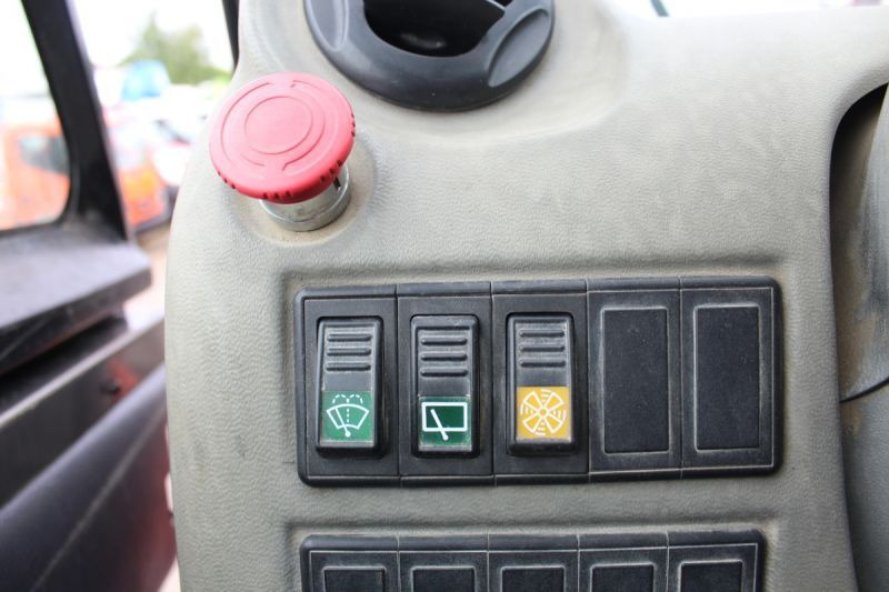 Навантажувач телескопічний Manitou MRT 1840 Easy Turbo Ładowarka 4x4 obrotowa teleskopowa telehandler rotating: фото 14 Навантажувач телескопічний Manitou MRT 1840 Easy Turbo Ładowarka 4x4 obrotowa teleskopowa telehandler rotating: фото 14