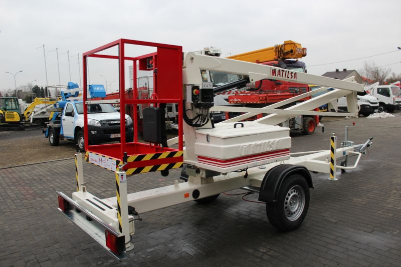 Nowy podnośnik na przyczepie Matilsa Parma 12 - Причіпний підйомник: фото 3 Nowy podnośnik na przyczepie Matilsa Parma 12 - Причіпний підйомник: фото 3