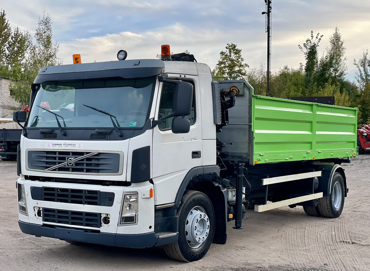 VOLVO FM - Вантажівка з маніпулятором: фото 4 VOLVO FM - Вантажівка з маніпулятором: фото 4
