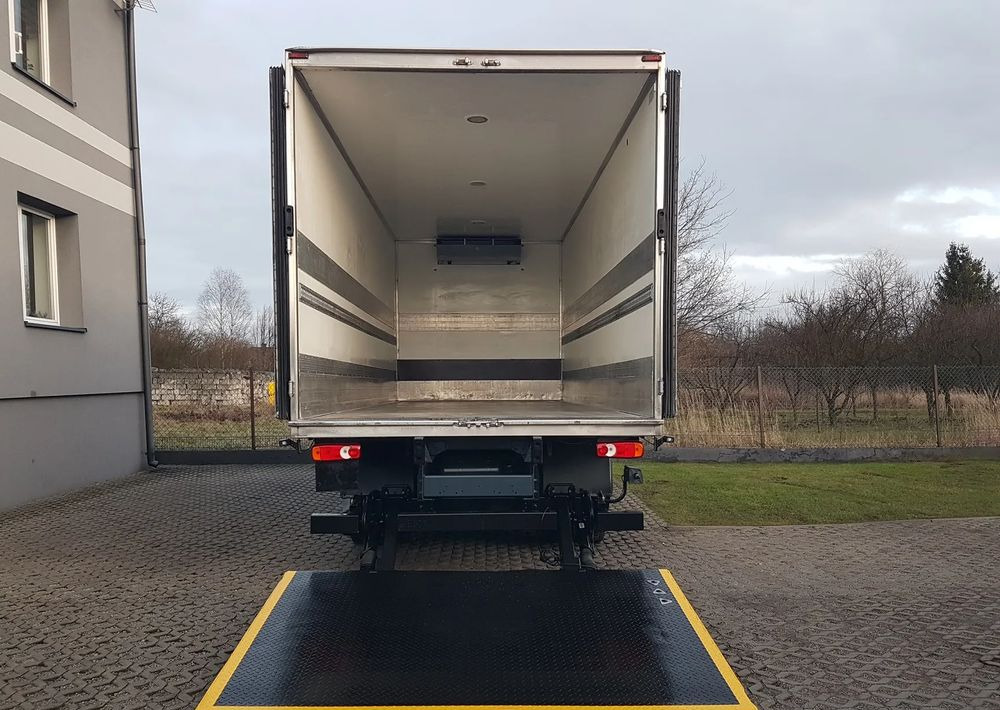 DAF 16T LF 230 WINDA CHŁODNIA 16EP 6,58x2,48x2,38 KLIMA IZOTERMA MROŹNIA - Рефрижератор вантажівка: фото 5 DAF 16T LF 230 WINDA CHŁODNIA 16EP 6,58x2,48x2,38 KLIMA IZOTERMA MROŹNIA - Рефрижератор вантажівка: фото 5