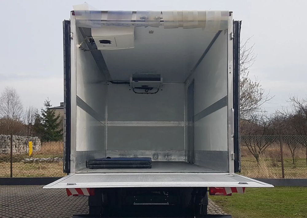 Iveco Daily 70-170 WINDA CHŁODNIA 10EP AGREGAT IZOTERMA - Рефрижератор вантажівка: фото 5 Iveco Daily 70-170 WINDA CHŁODNIA 10EP AGREGAT IZOTERMA - Рефрижератор вантажівка: фото 5