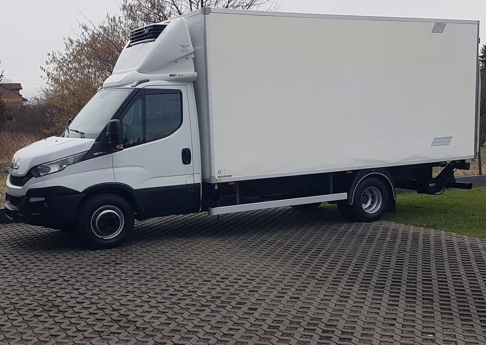 Iveco Daily 70-170 WINDA CHŁODNIA 10EP AGREGAT IZOTERMA - Рефрижератор вантажівка: фото 2 Iveco Daily 70-170 WINDA CHŁODNIA 10EP AGREGAT IZOTERMA - Рефрижератор вантажівка: фото 2