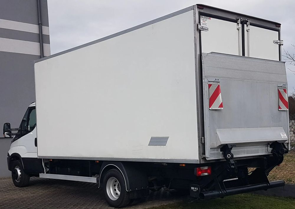 Iveco Daily 70-170 WINDA CHŁODNIA 10EP AGREGAT IZOTERMA - Рефрижератор вантажівка: фото 3 Iveco Daily 70-170 WINDA CHŁODNIA 10EP AGREGAT IZOTERMA - Рефрижератор вантажівка: фото 3