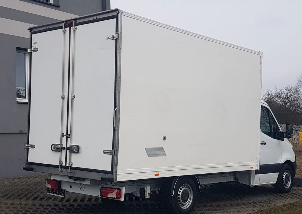 Mercedes-Benz Sprinter CHŁODNIA 8EP IZOTERMA AGREGAT ZANOTTI 4,12x2,15x2,30 KLIMA 314CDI - Фургон-рефрижератор: фото 4 Mercedes-Benz Sprinter CHŁODNIA 8EP IZOTERMA AGREGAT ZANOTTI 4,12x2,15x2,30 KLIMA 314CDI - Фургон-рефрижератор: фото 4