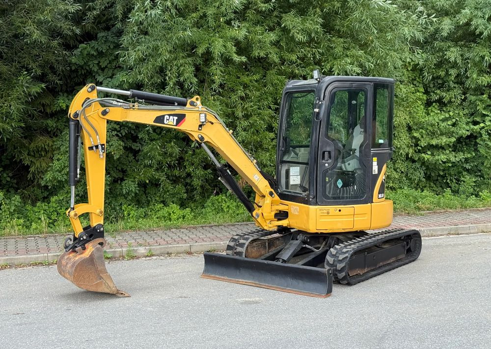 Caterpillar Minikoparka * CAT 303.5 E CR * Sprowadzona ! * Bardzo Dobry Stan * Minikoparka - Гусеничний екскаватор: фото 1 Caterpillar Minikoparka * CAT 303.5 E CR * Sprowadzona ! * Bardzo Dobry Stan * Minikoparka - Гусеничний екскаватор: фото 1