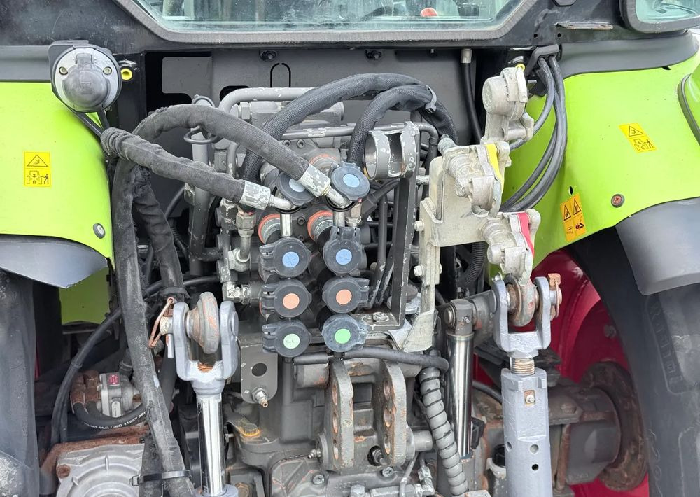 Claas * Ciągnik Traktor CLAAS 240 F NEXOS * 4x4 * Sadowniczy * Tur MX F304 * TUZ * Wałek WOM в лізинг Claas * Ciągnik Traktor CLAAS 240 F NEXOS * 4x4 * Sadowniczy * Tur MX F304 * TUZ * Wałek WOM: фото 12 Claas * Ciągnik Traktor CLAAS 240 F NEXOS * 4x4 * Sadowniczy * Tur MX F304 * TUZ * Wałek WOM в лізинг Claas * Ciągnik Traktor CLAAS 240 F NEXOS * 4x4 * Sadowniczy * Tur MX F304 * TUZ * Wałek WOM: фото 12