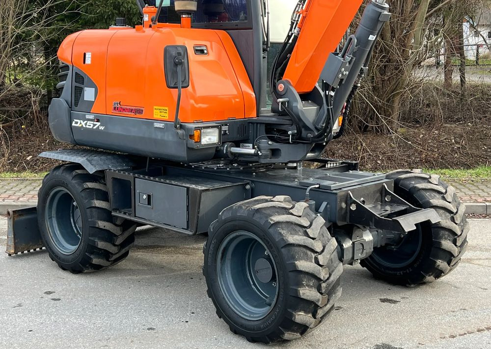 Doosan DOOSAN DX57W *ROTOTILT* 2200 Motogodzin * Jak Nowa * Sprowadzona * Stan Perfekcyjny - Колісний екскаватор: фото 5 Doosan DOOSAN DX57W *ROTOTILT* 2200 Motogodzin * Jak Nowa * Sprowadzona * Stan Perfekcyjny - Колісний екскаватор: фото 5