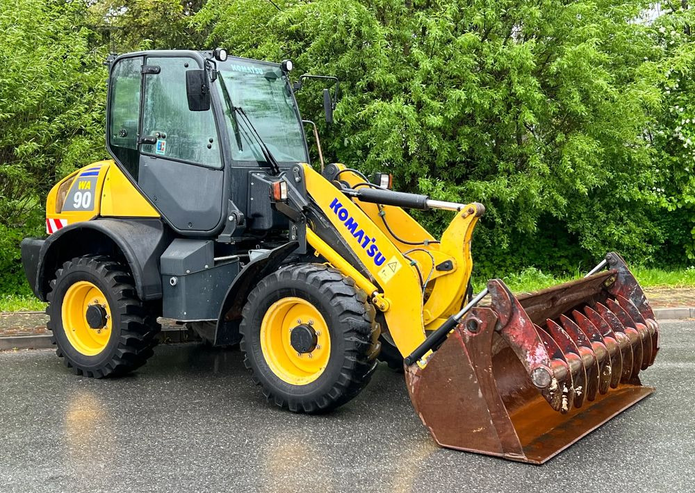 Komatsu Ładowarka KOMATSU WA 90 STAN IDEALNY - Колісний навантажувач: фото 2 Komatsu Ładowarka KOMATSU WA 90 STAN IDEALNY - Колісний навантажувач: фото 2
