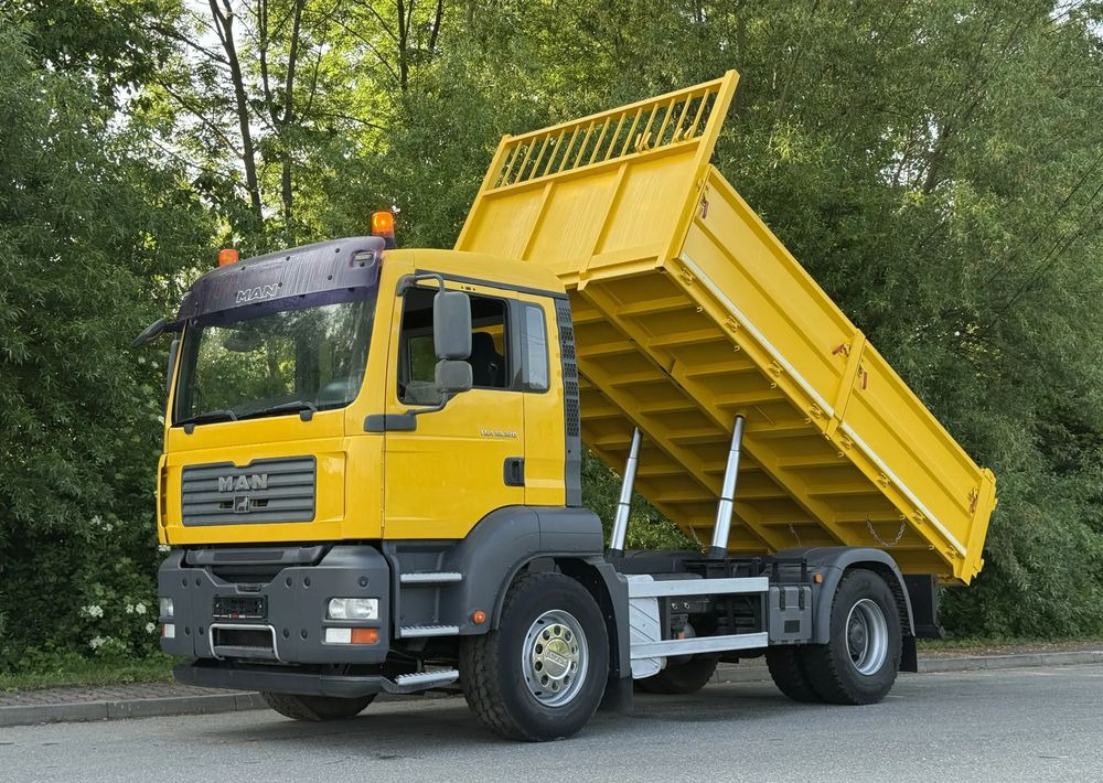 MAN * MAN TGA 18-320 * Kiper Wywrotka * 4x2 * Kran * Sprowadzony* Bardzo Dobry Stan - Самоскид вантажівка: фото 1 MAN * MAN TGA 18-320 * Kiper Wywrotka * 4x2 * Kran * Sprowadzony* Bardzo Dobry Stan - Самоскид вантажівка: фото 1