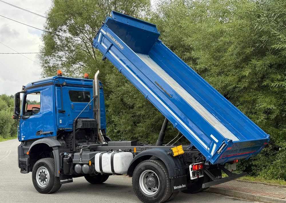 Mercedes-Benz * Arocs * 4X4 * JAK NOWY * Wywrotka Kiper Meiller * Sprowadzony * 80.700 km Oryginalnie * Mercedes в лізинг Mercedes-Benz * Arocs * 4X4 * JAK NOWY * Wywrotka Kiper Meiller * Sprowadzony * 80.700 km Oryginalnie * Mercedes: фото 17