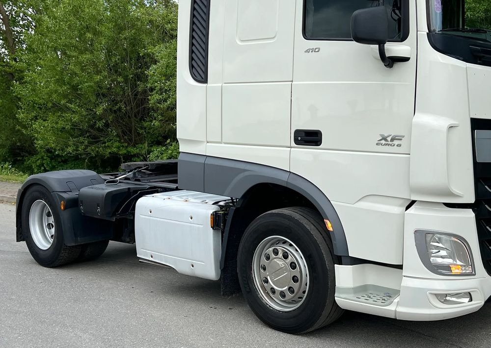 DAF * DAF XF 106 * SPROWADZONY * SUPER STAN CIĄGNIK SIODŁOWY Euro 6 - Тягач: фото 4 DAF * DAF XF 106 * SPROWADZONY * SUPER STAN CIĄGNIK SIODŁOWY Euro 6 - Тягач: фото 4