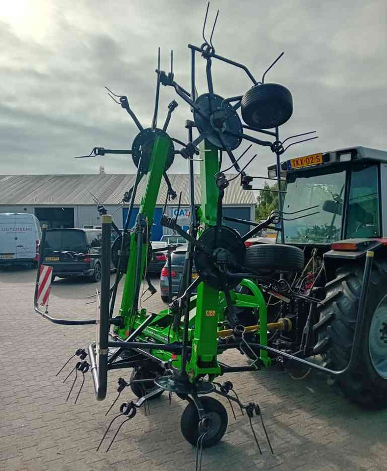 Deutz-Fahr Condimaster 6821 schudder weidebouwmachines - Сіноворушилка: фото 2 Deutz-Fahr Condimaster 6821 schudder weidebouwmachines - Сіноворушилка: фото 2