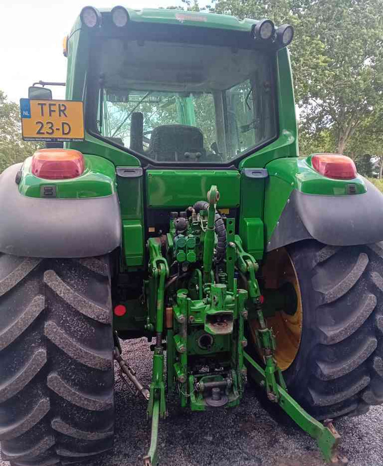 John Deere 6320 met 623R voorlader - Трактор: фото 3 John Deere 6320 met 623R voorlader - Трактор: фото 3