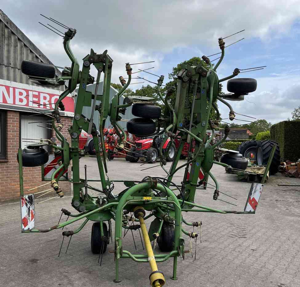Krone KW 8.80/8 Schudder Tedder Kreiselheuer weidebouwmachines - Сіноворушилка: фото 2 Krone KW 8.80/8 Schudder Tedder Kreiselheuer weidebouwmachines - Сіноворушилка: фото 2