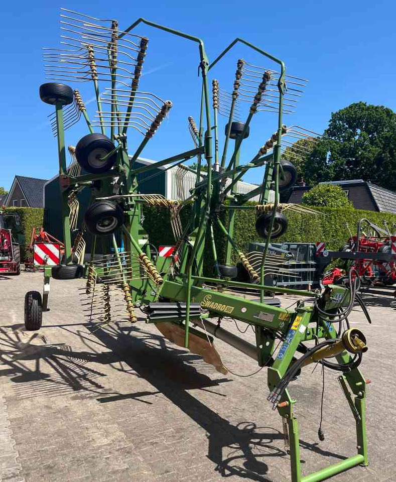 Krone Swadro 900 zwadhark weidebouwmachines - Сіноворушилка: фото 2 Krone Swadro 900 zwadhark weidebouwmachines - Сіноворушилка: фото 2