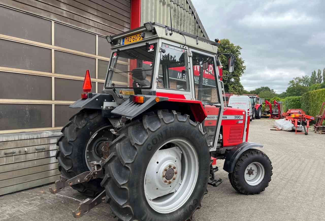 Massey Ferguson 390 2WD Tractoren - Трактор: фото 4 Massey Ferguson 390 2WD Tractoren - Трактор: фото 4