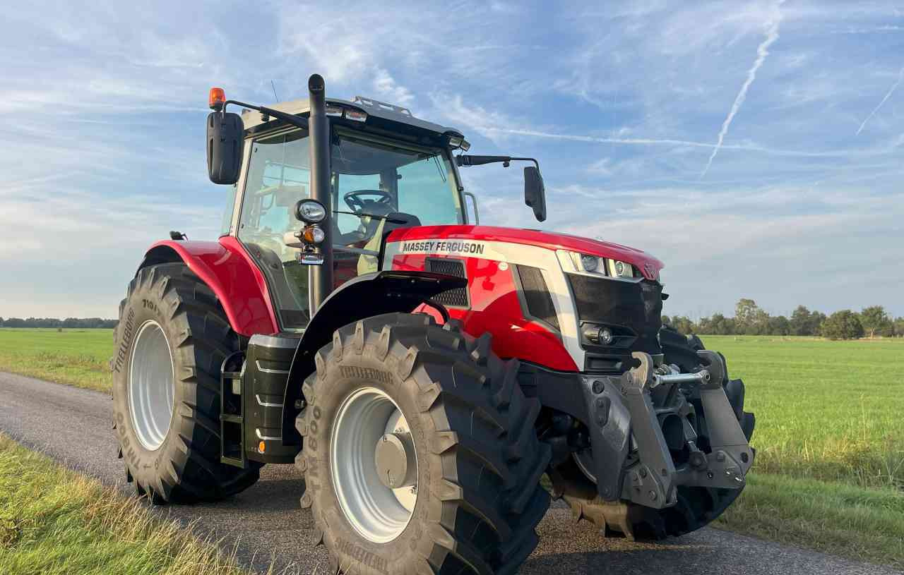 Massey Ferguson 7S.190 Dyna-VT Exclusive tractoren - Трактор: фото 1 Massey Ferguson 7S.190 Dyna-VT Exclusive tractoren - Трактор: фото 1
