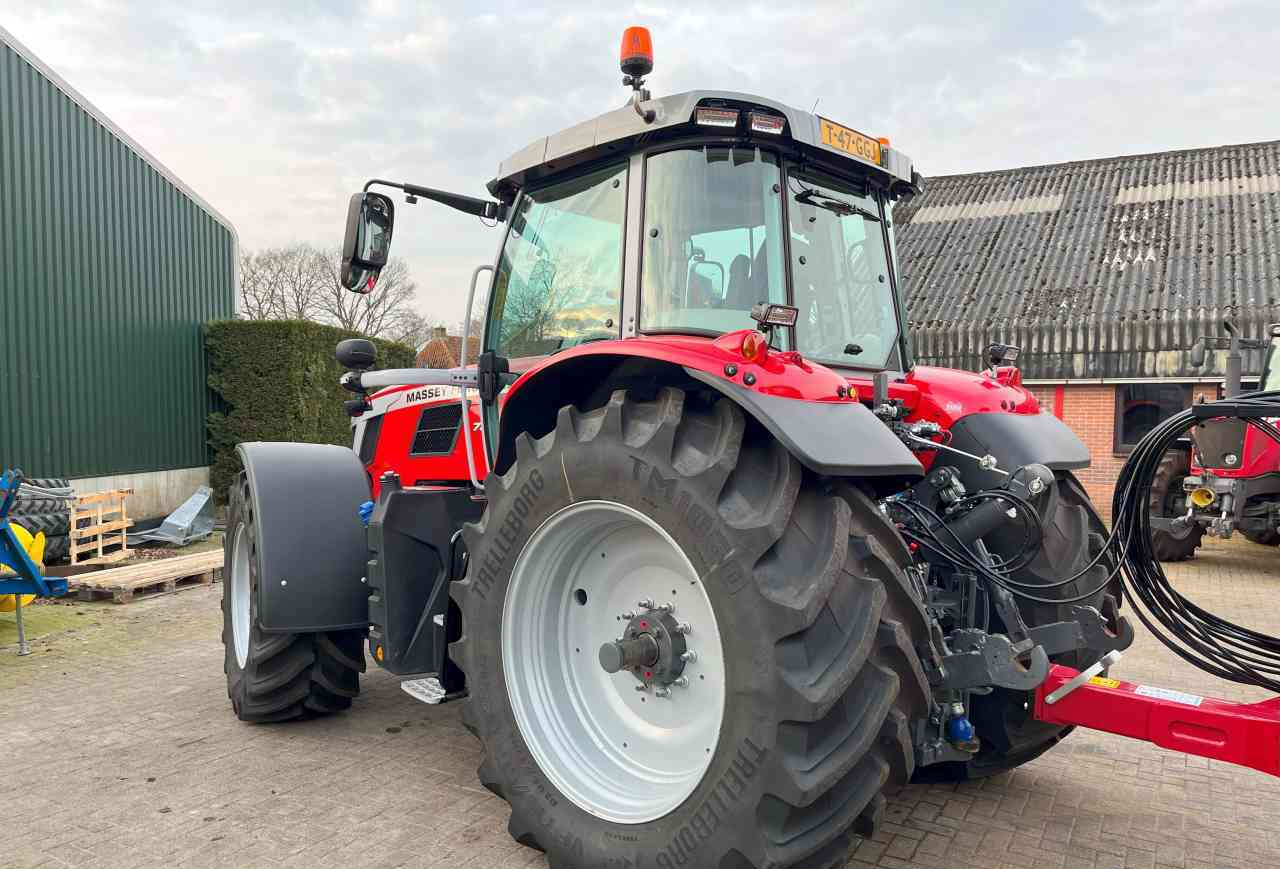 Massey Ferguson 7S.210 Dyna-VT Exclusive Tractoren - Трактор: фото 3 Massey Ferguson 7S.210 Dyna-VT Exclusive Tractoren - Трактор: фото 3