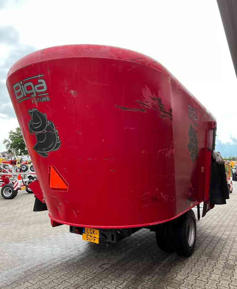 Peecon VME 250 Voermengwagen voermachines - Кормороздавач: фото 4 Peecon VME 250 Voermengwagen voermachines - Кормороздавач: фото 4