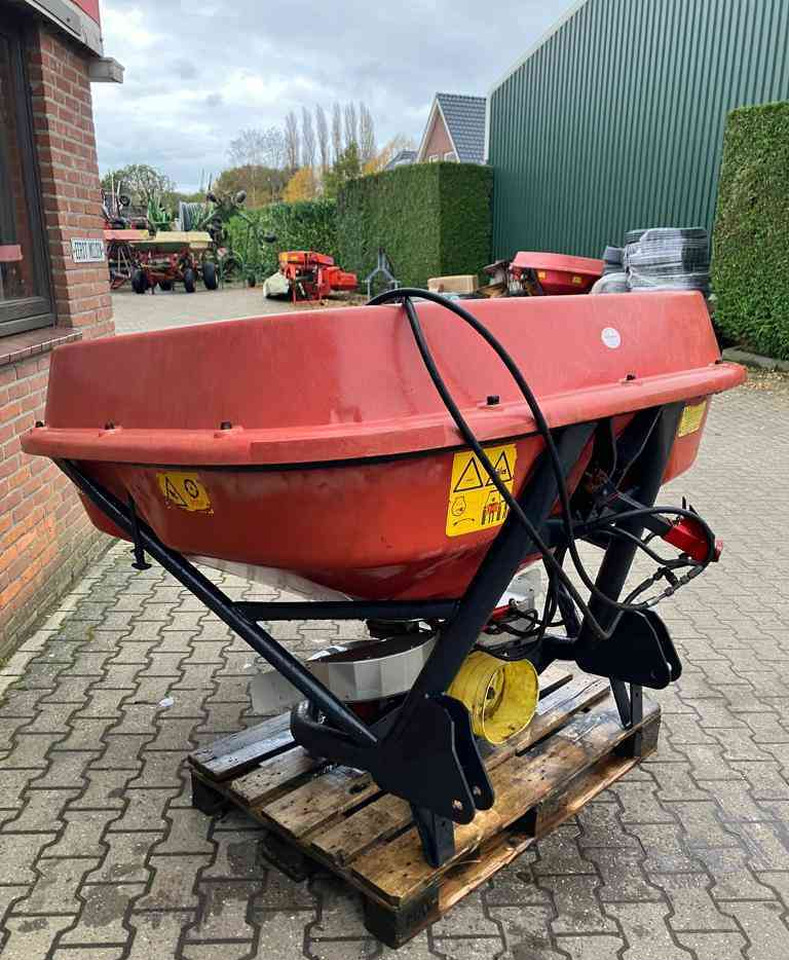 Trioliet TST Kunstmeststrooier mestverwerking - Розкидач добрив: фото 3 Trioliet TST Kunstmeststrooier mestverwerking - Розкидач добрив: фото 3