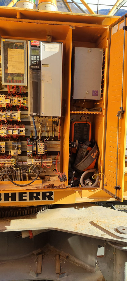 LIEBHERR 32TT - Швидкомонтований кран: фото 2 LIEBHERR 32TT - Швидкомонтований кран: фото 2