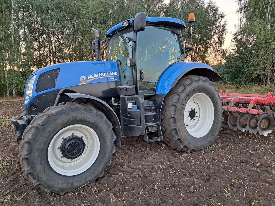 Ciągnik New Holland T7 200 RANGE COMMAND - Трактор: фото 4 Ciągnik New Holland T7 200 RANGE COMMAND - Трактор: фото 4