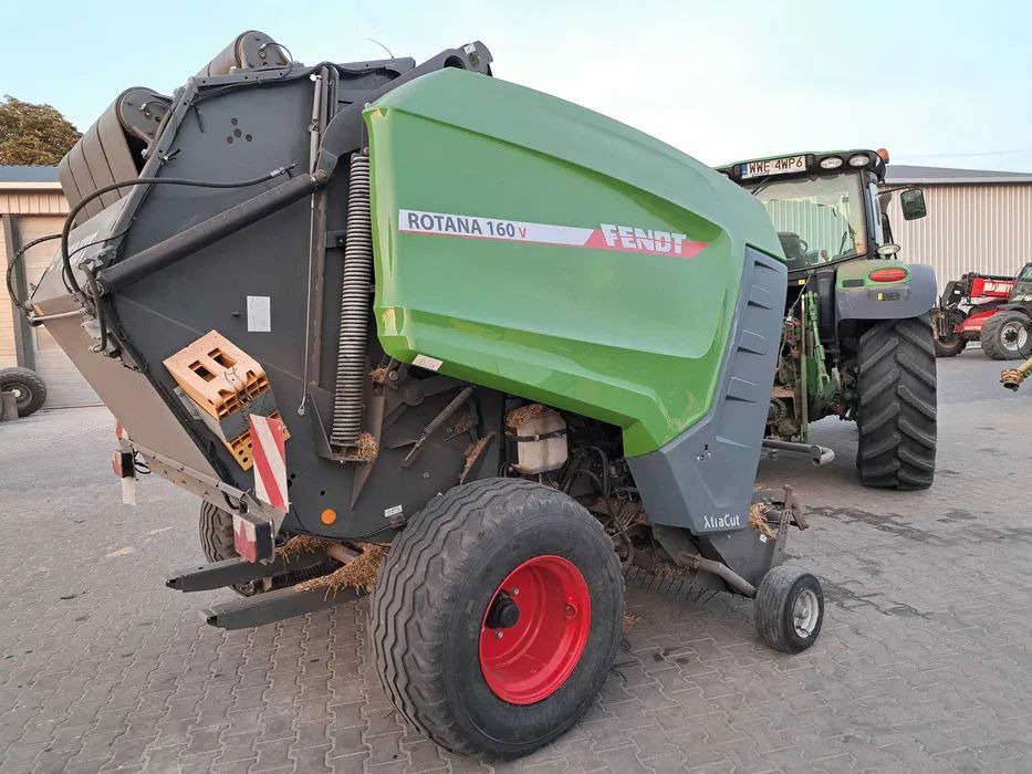 Fendt ROTANA 160V XtraCut - Прес-підбирач рулонний: фото 2 Fendt ROTANA 160V XtraCut - Прес-підбирач рулонний: фото 2