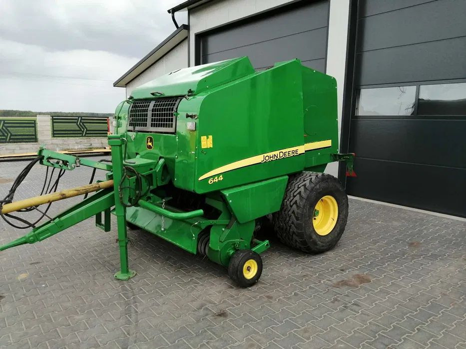 JOHN DEERE 644/2011r 578 PREMIUM opuszczana podloga cover edge - Прес-підбирач рулонний: фото 4 JOHN DEERE 644/2011r 578 PREMIUM opuszczana podloga cover edge - Прес-підбирач рулонний: фото 4