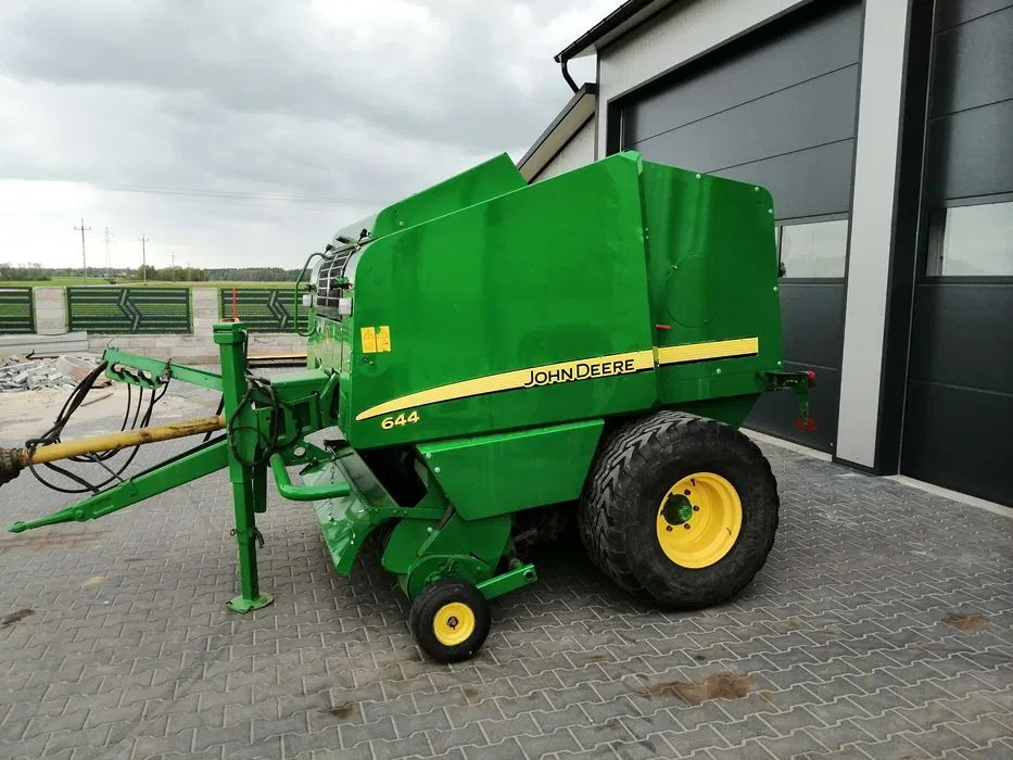 JOHN DEERE 644/2011r 578 PREMIUM opuszczana podloga cover edge - Прес-підбирач рулонний: фото 1 JOHN DEERE 644/2011r 578 PREMIUM opuszczana podloga cover edge - Прес-підбирач рулонний: фото 1